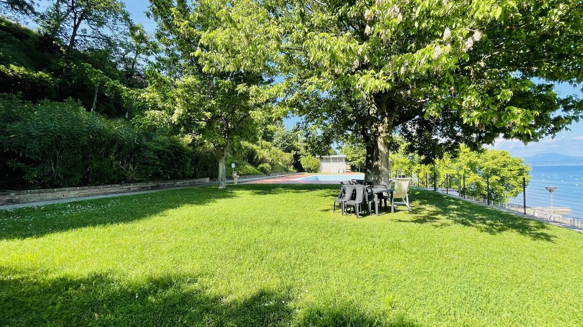 Casa Vacanze Blue Lake Padenghe sul Garda