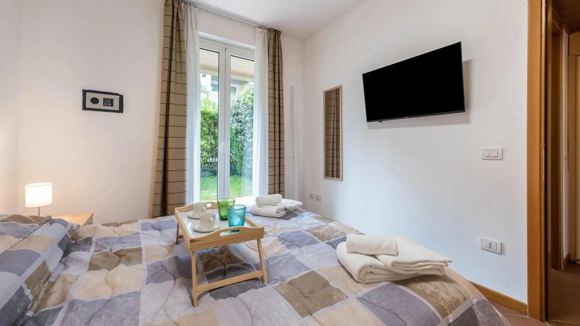 Casa Vacanze Blue Lake Padenghe sul Garda 0*,  Italy